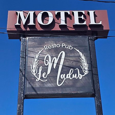 Resto Pub Motel Le Madub L'Isle-Verte Exteriér fotografie