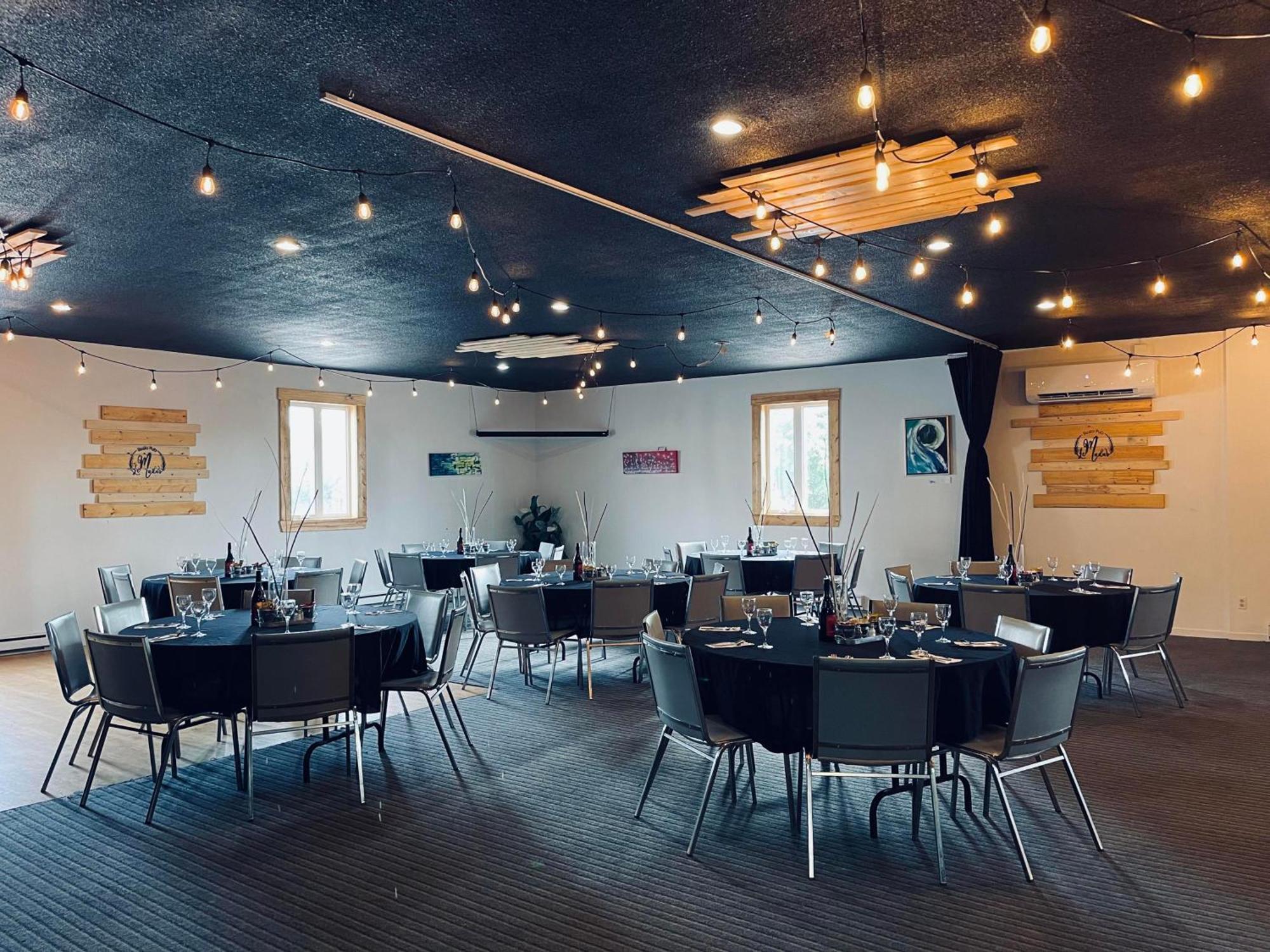 Resto Pub Motel Le Madub L'Isle-Verte Exteriér fotografie